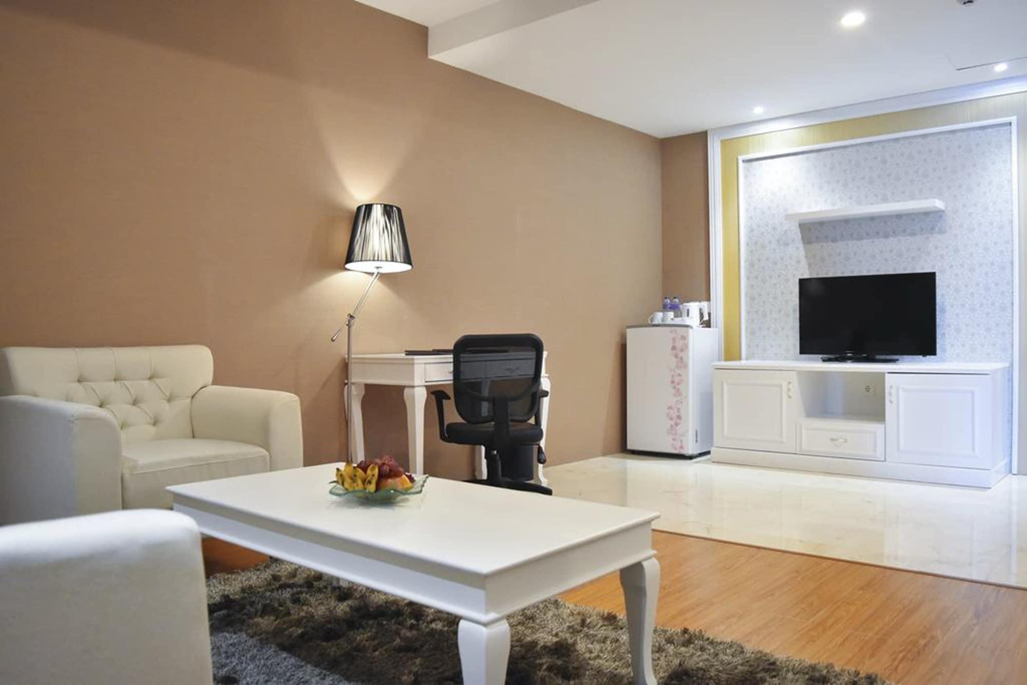 Platinum Hotel & Convention Hall Balikpapan Zewnętrze zdjęcie
