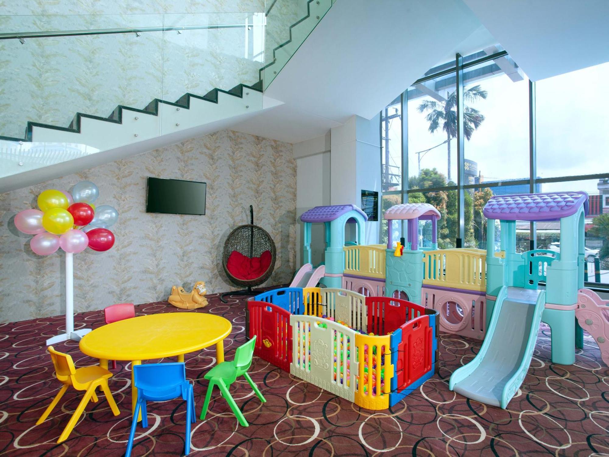 Platinum Hotel & Convention Hall Balikpapan Zewnętrze zdjęcie