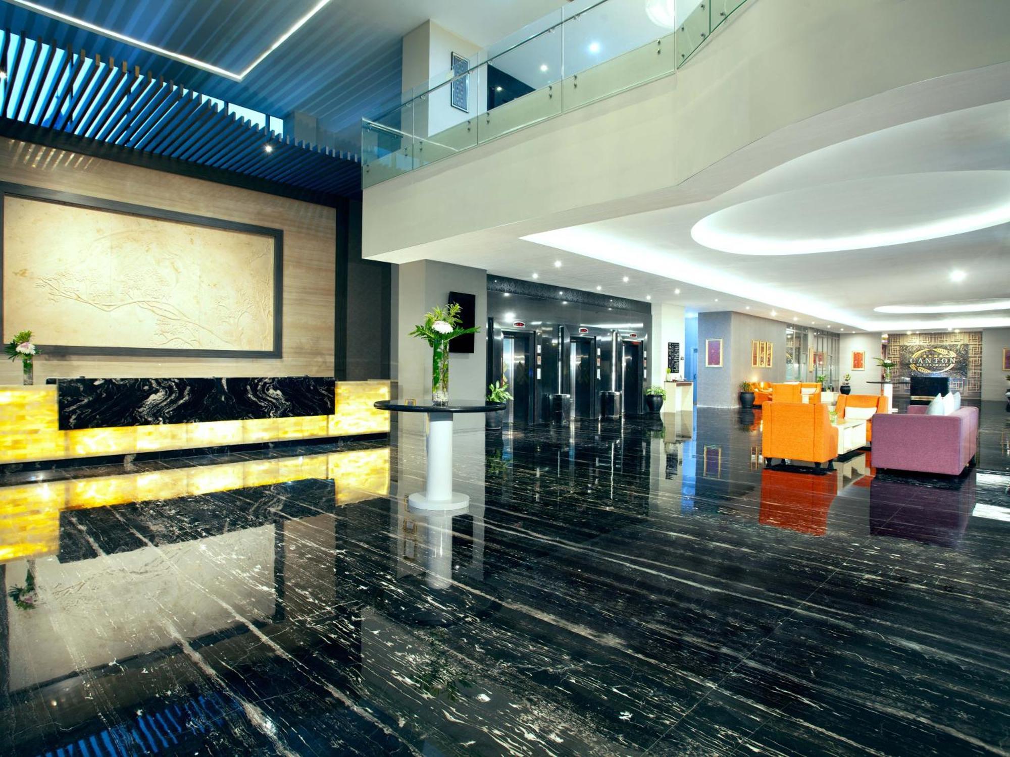 Platinum Hotel & Convention Hall Balikpapan Zewnętrze zdjęcie