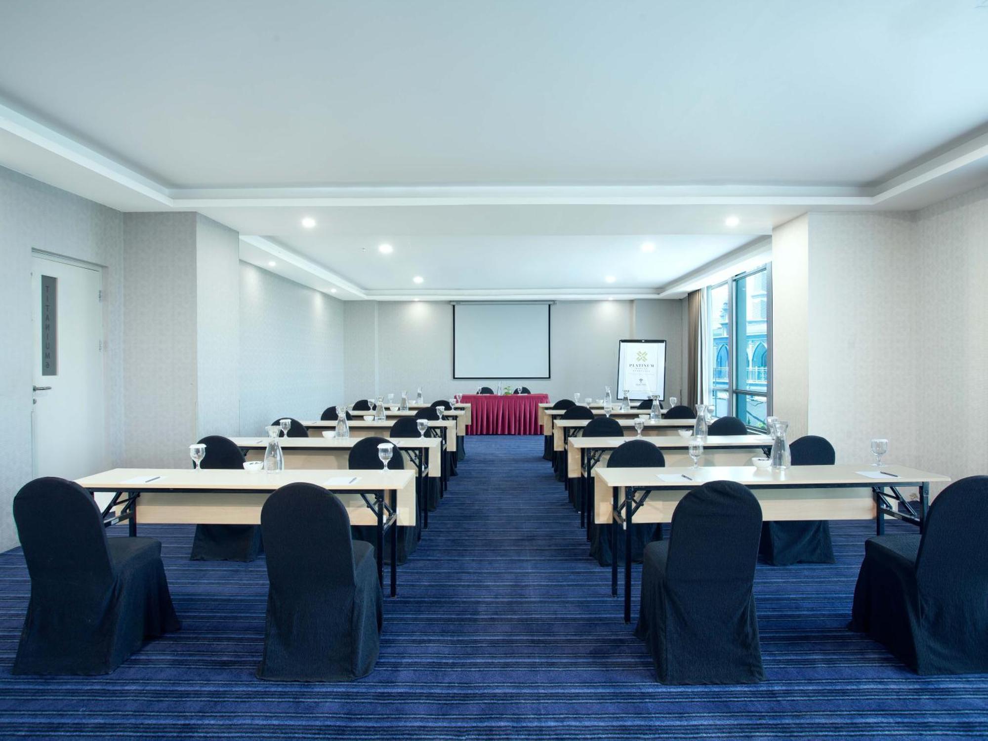 Platinum Hotel & Convention Hall Balikpapan Zewnętrze zdjęcie