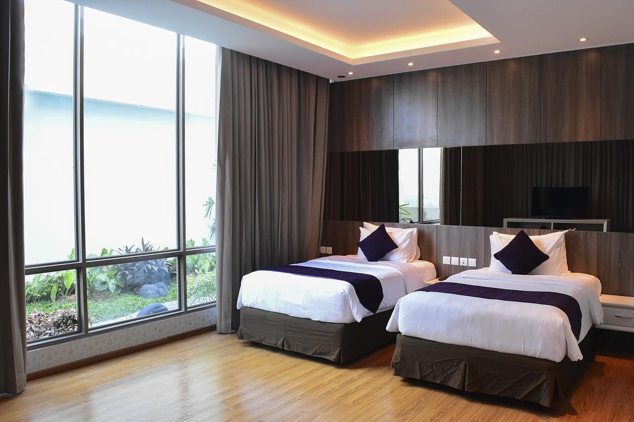 Platinum Hotel & Convention Hall Balikpapan Zewnętrze zdjęcie