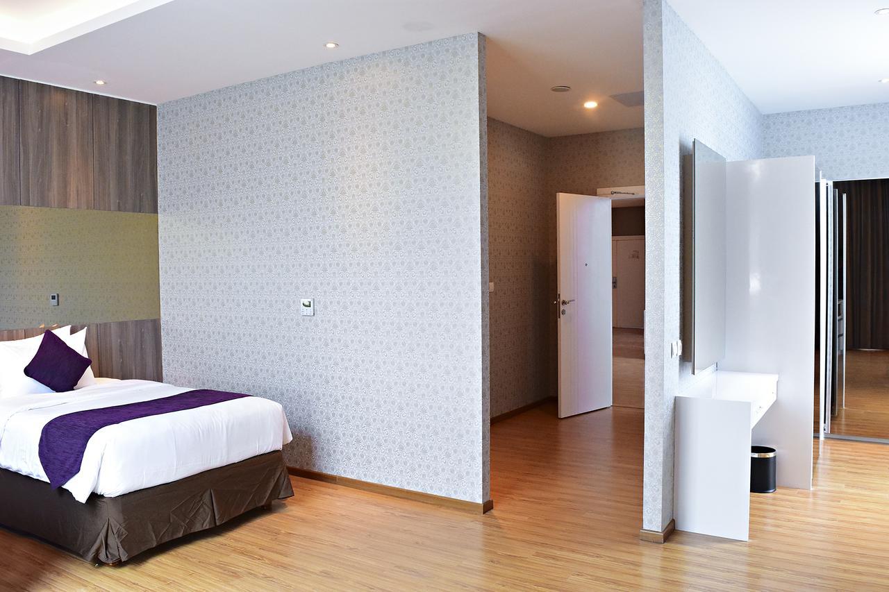 Platinum Hotel & Convention Hall Balikpapan Zewnętrze zdjęcie