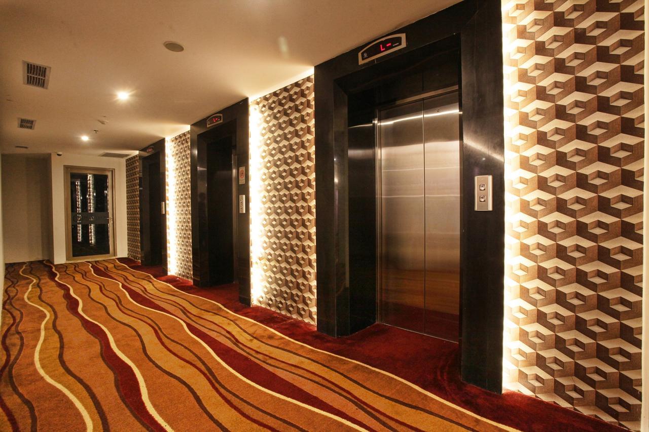 Platinum Hotel & Convention Hall Balikpapan Zewnętrze zdjęcie