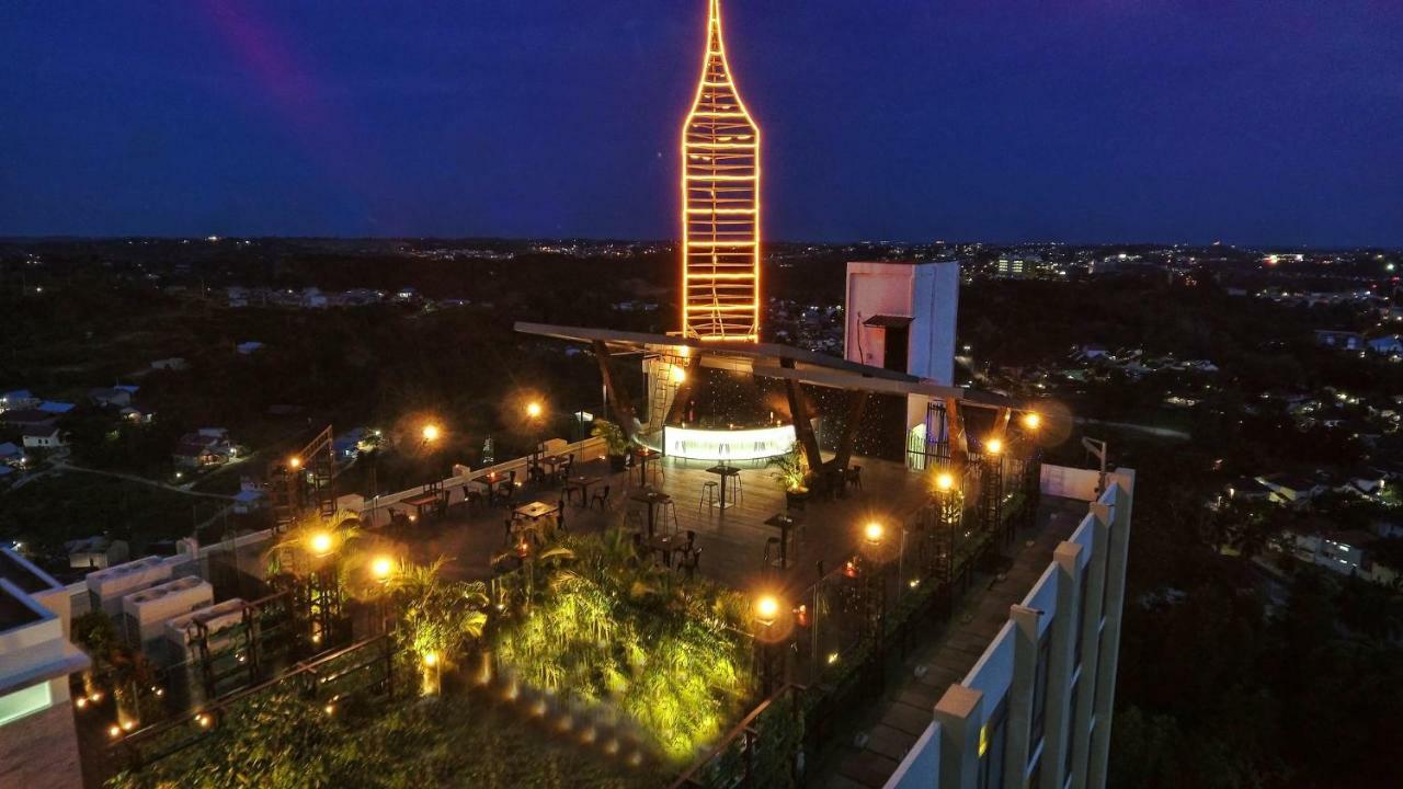 Platinum Hotel & Convention Hall Balikpapan Zewnętrze zdjęcie